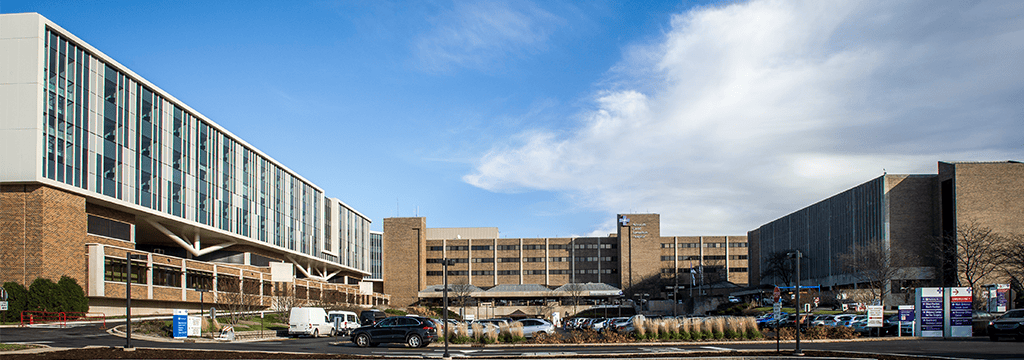 Exterior of Advocate Good Samaritan Hospital
